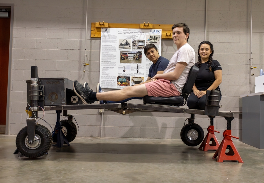 Engineering College students Work to Develop Rover for NASA Moon Mission