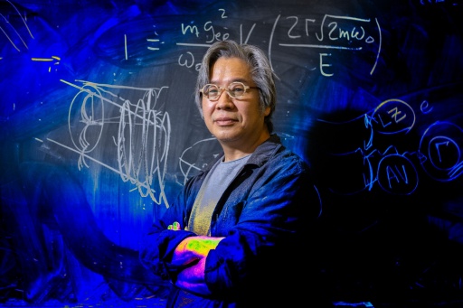 ‘Quantum avalanche’ explains how nonconductors flip into conductors